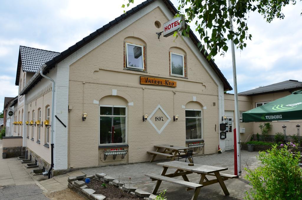 Vandel Hotel - Bed & Breakfast Billund Extérieur photo